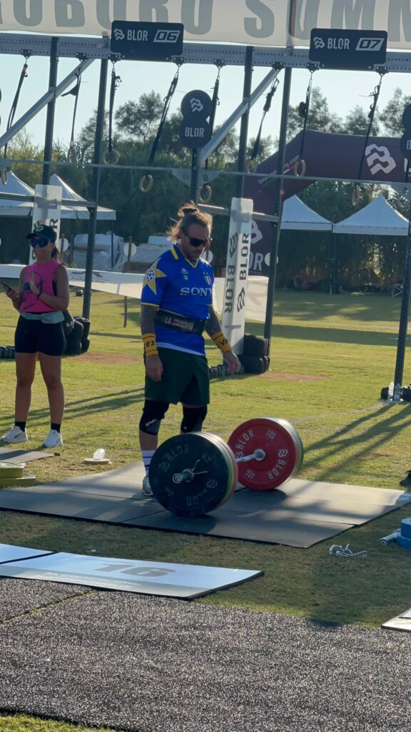 Jimmy Antonelli davanti al bilanciere durante la gara Master +35 di Uroboro 2026